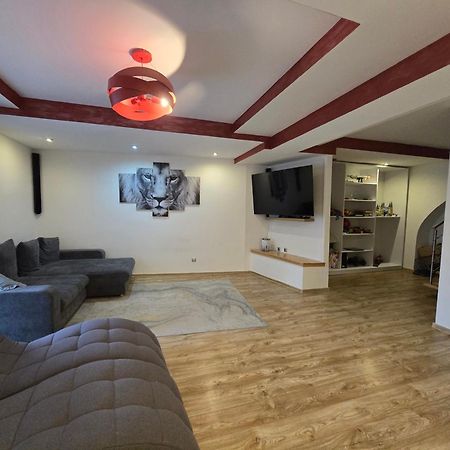 Apartmany Alexander Vrbov Exterior photo